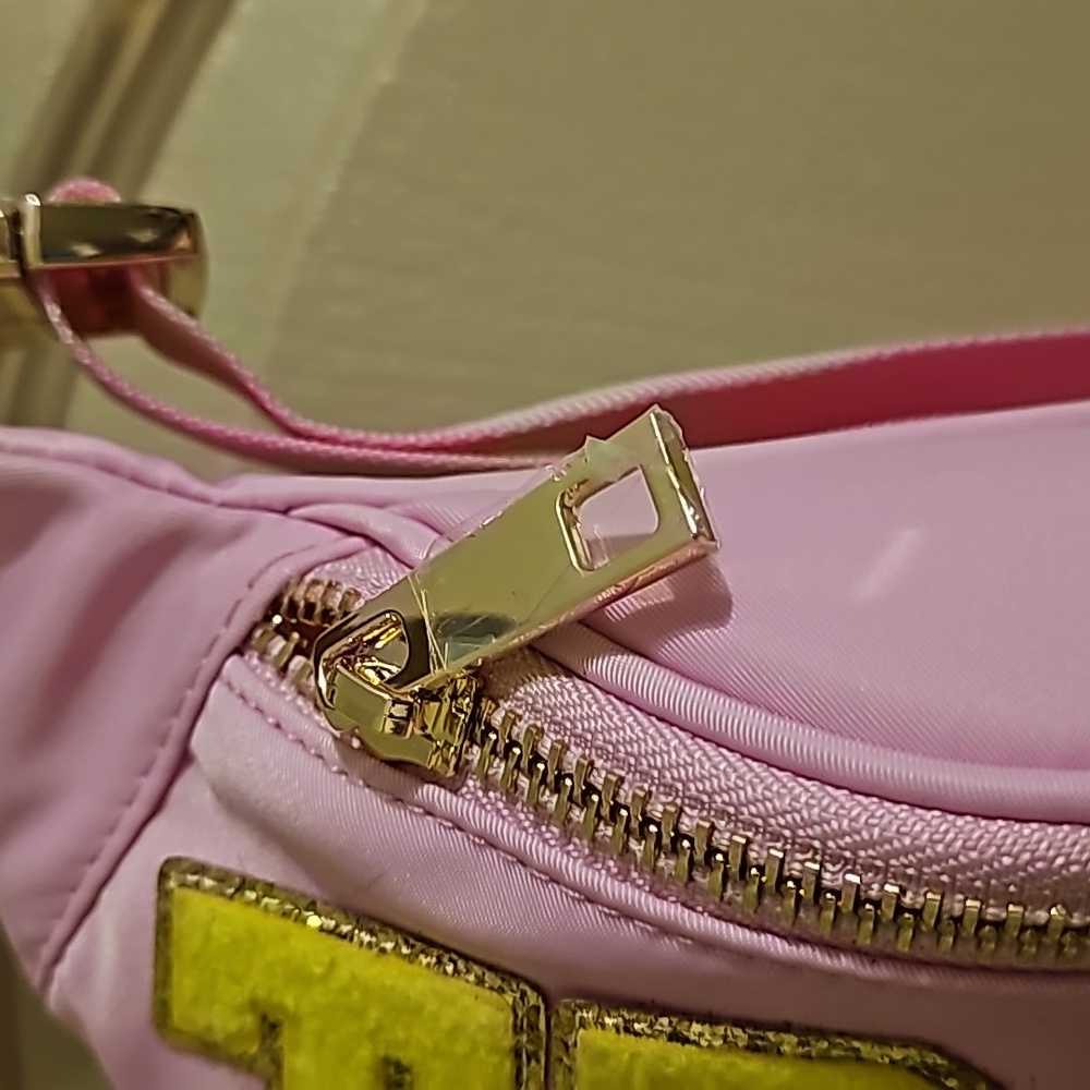 Matching "Travel" and "stuff" fanny packs NWOT - Picture 3 of 6